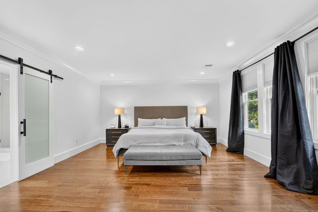 23 Evergreen Rd, Natick, MA 01760