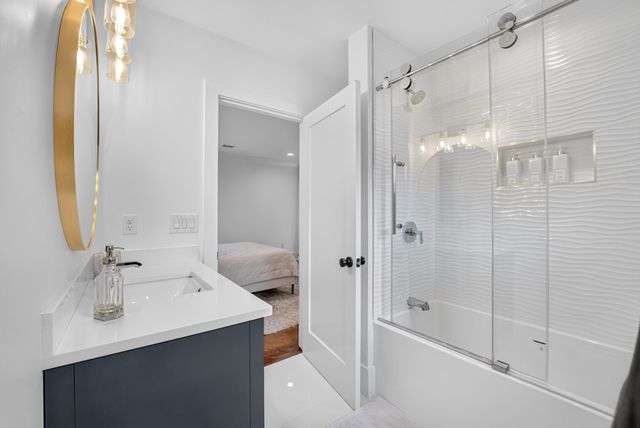 23 Evergreen Rd, Natick, MA 01760
