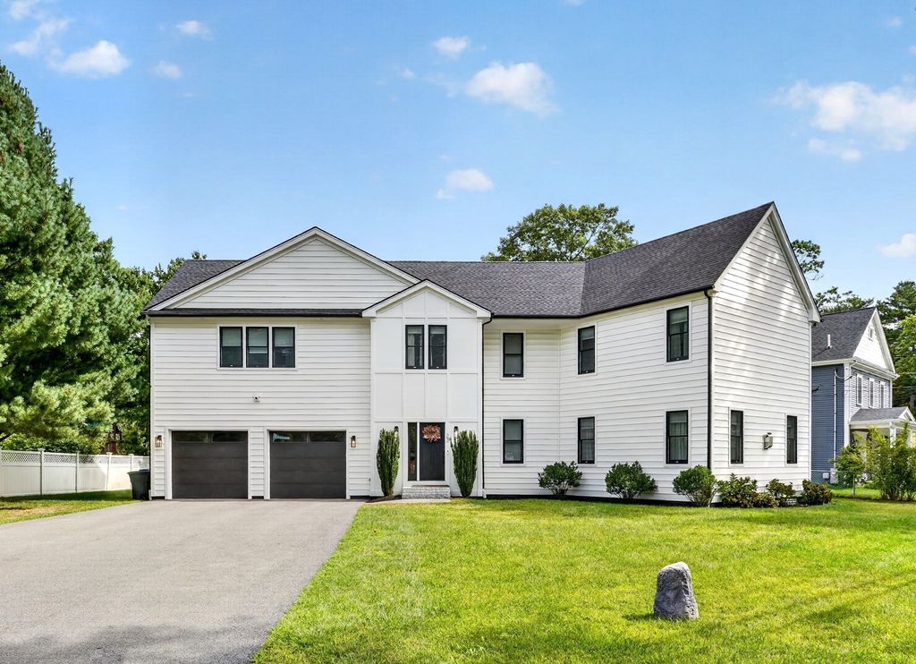 23 Evergreen Rd, Natick, MA 01760