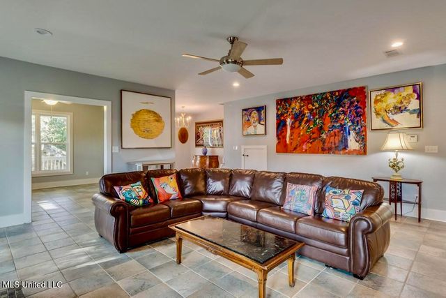 138 Saint Charles Street, Bay Saint Louis, MS 39520