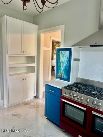 138 Saint Charles Street, Bay Saint Louis, MS 39520