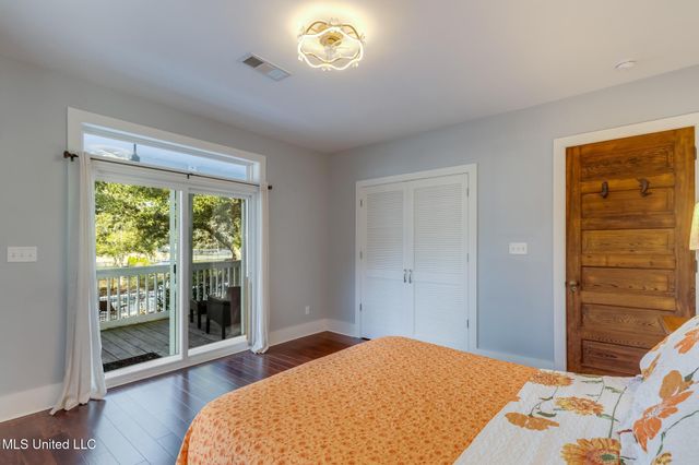 138 Saint Charles Street, Bay Saint Louis, MS 39520