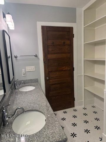 138 Saint Charles Street, Bay Saint Louis, MS 39520