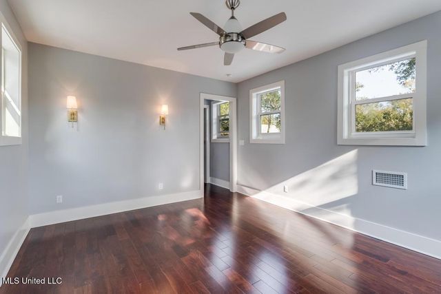 138 Saint Charles Street, Bay Saint Louis, MS 39520