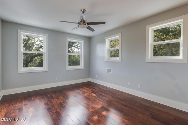 138 Saint Charles Street, Bay Saint Louis, MS 39520