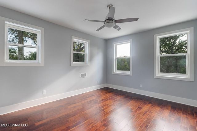 138 Saint Charles Street, Bay Saint Louis, MS 39520