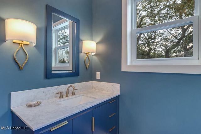 138 Saint Charles Street, Bay Saint Louis, MS 39520