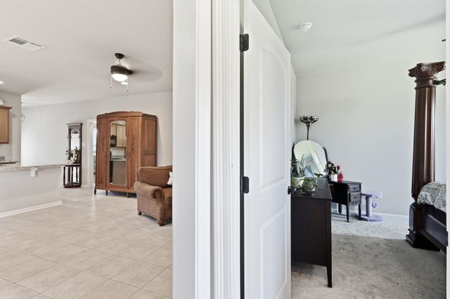 303 Settlers Run Drive, Thibodaux, LA 70301