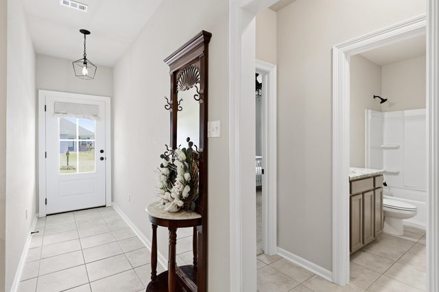 303 Settlers Run Drive, Thibodaux, LA 70301