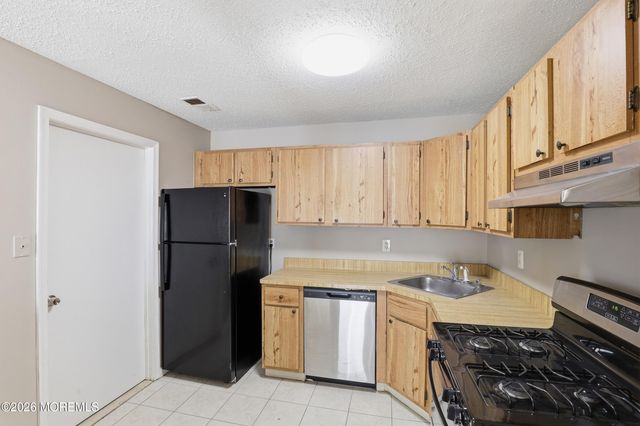 10-5 Boise Court, Freehold, NJ 07728