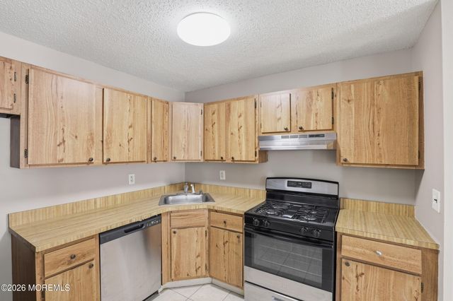 10-5 Boise Court, Freehold, NJ 07728