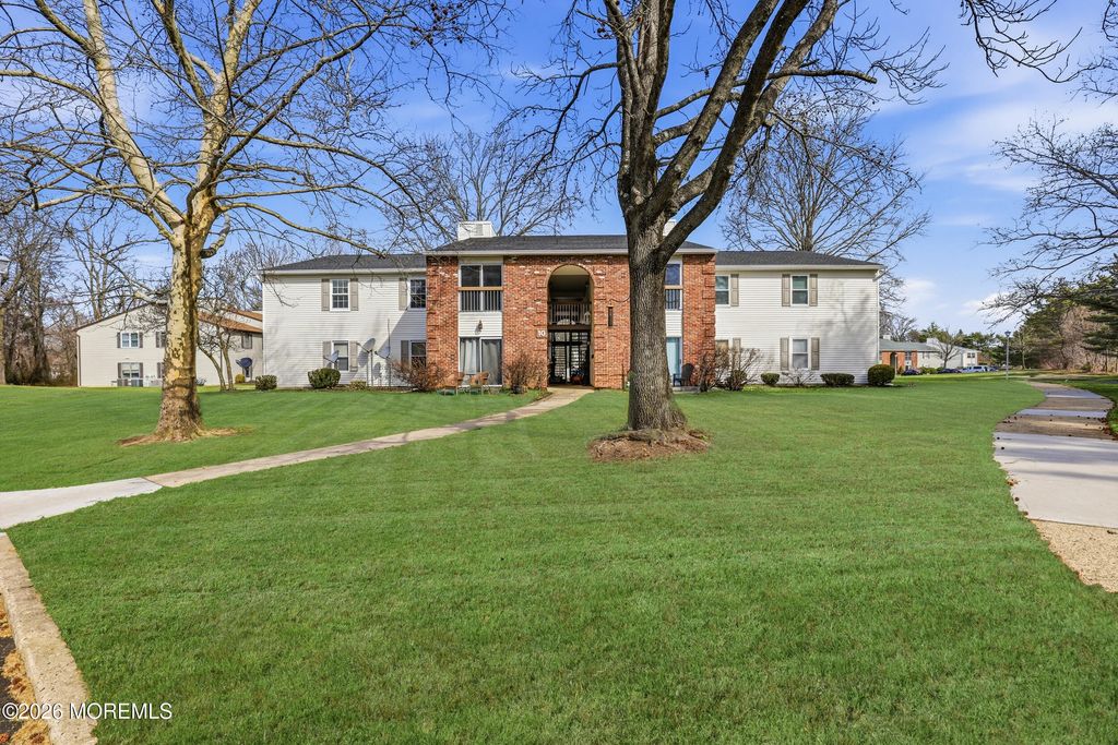 10-5 Boise Court, Freehold, NJ 07728