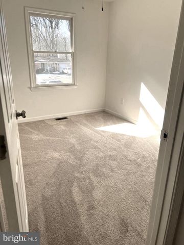 1020 DOCKSER DR, Crownsville, MD 21032