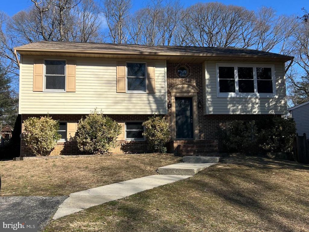 1020 DOCKSER DR, Crownsville, MD 21032