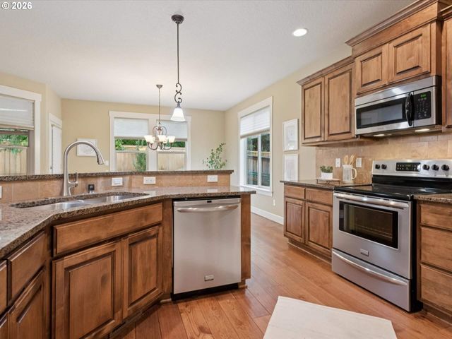 2304 N 4TH Way, Ridgefield, WA 98642