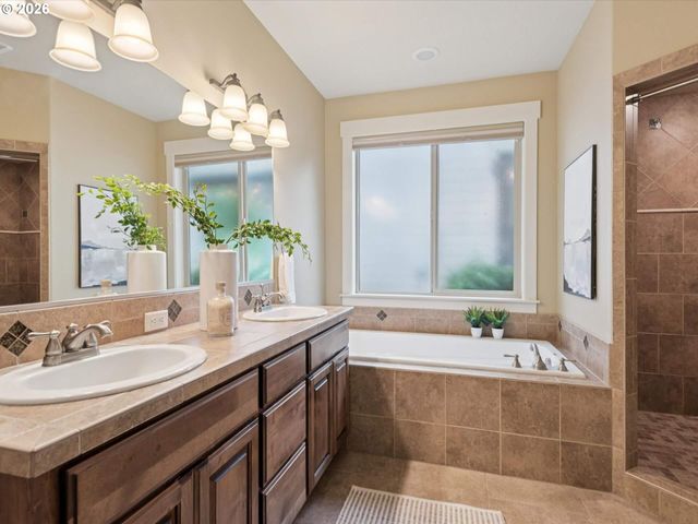 2304 N 4TH Way, Ridgefield, WA 98642