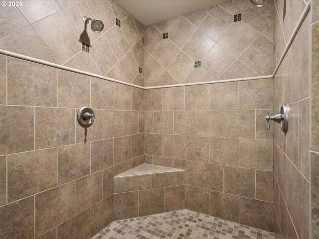 2304 N 4TH Way, Ridgefield, WA 98642