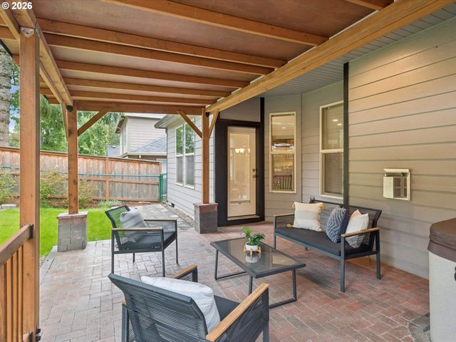 2304 N 4TH Way, Ridgefield, WA 98642