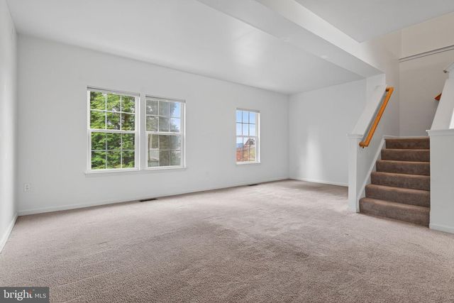 1168 BLUE BIRD LN #24, York, PA 17402