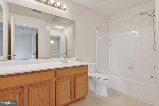 1168 BLUE BIRD LN #24, York, PA 17402