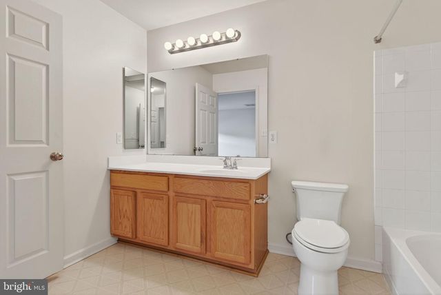 1168 BLUE BIRD LN #24, York, PA 17402