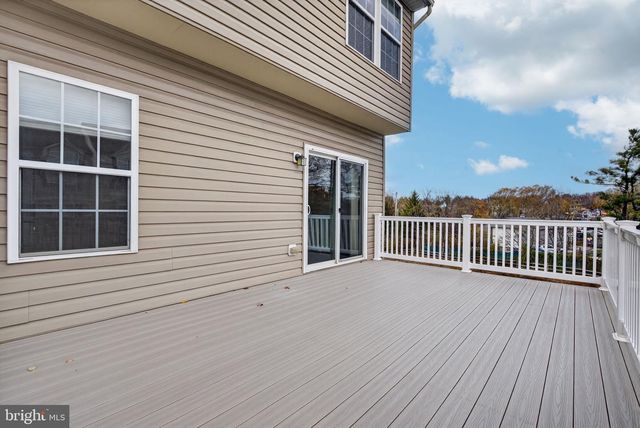 1168 BLUE BIRD LN #24, York, PA 17402