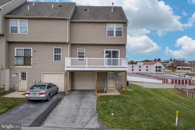 1168 BLUE BIRD LN #24, York, PA 17402