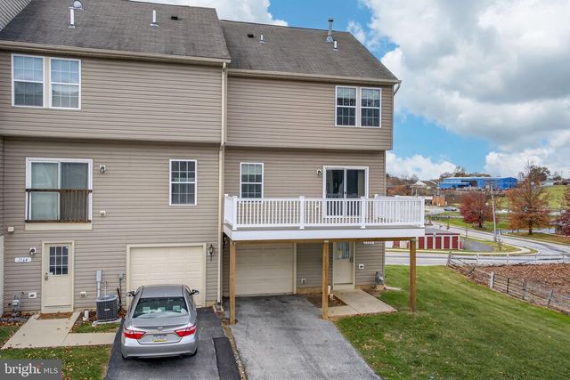 1168 BLUE BIRD LN #24, York, PA 17402
