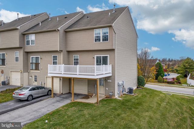 1168 BLUE BIRD LN #24, York, PA 17402
