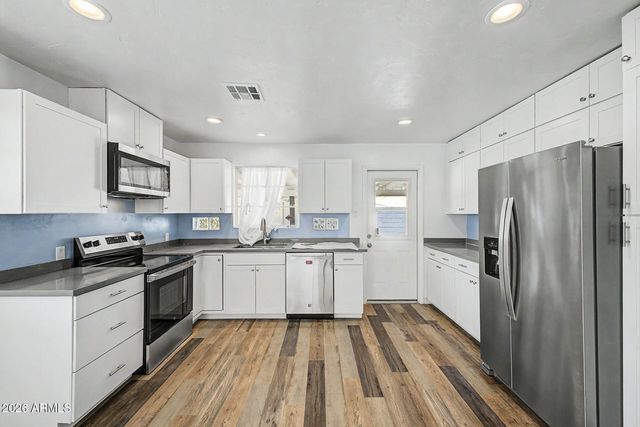 708 E NORTHVIEW Avenue, Phoenix, AZ 85020