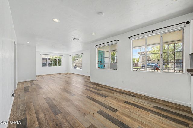 708 E NORTHVIEW Avenue, Phoenix, AZ 85020