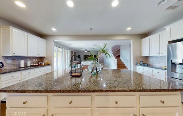 17465 Fairbreeze, Riverside, CA 92504
