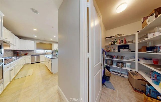 17465 Fairbreeze, Riverside, CA 92504