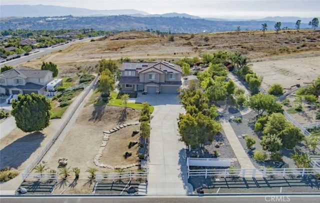 17465 Fairbreeze, Riverside, CA 92504