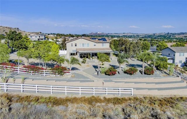 17465 Fairbreeze, Riverside, CA 92504