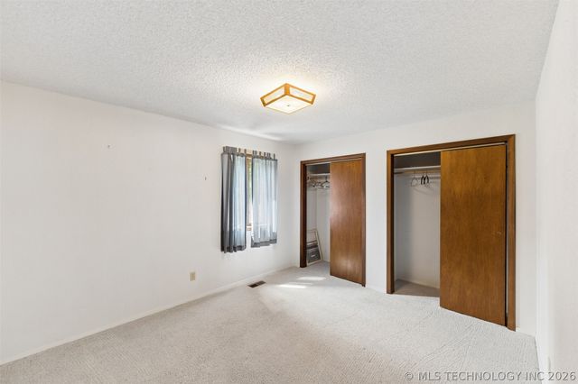 35 Chickasaw Road, Sand Springs, OK 74063