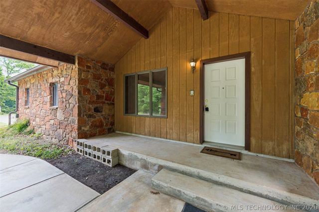 35 Chickasaw Road, Sand Springs, OK 74063