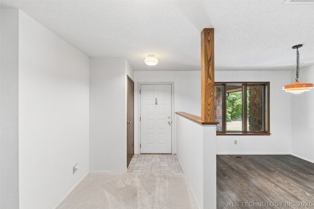 35 Chickasaw Road, Sand Springs, OK 74063