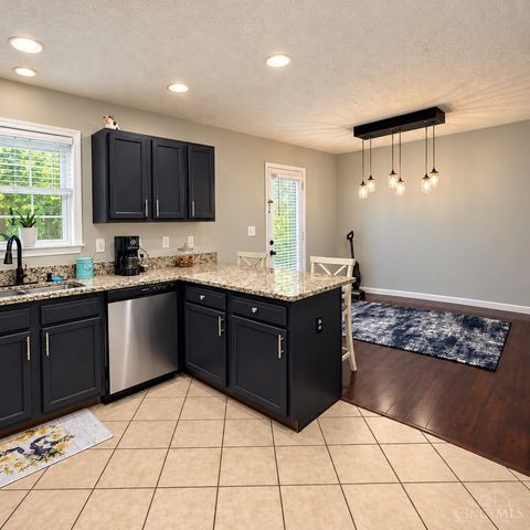 704 W Aberdeen Drive, Trenton, OH 45067