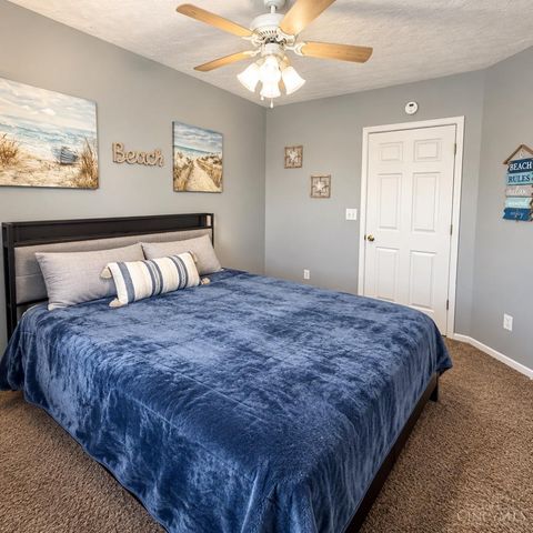 704 W Aberdeen Drive, Trenton, OH 45067