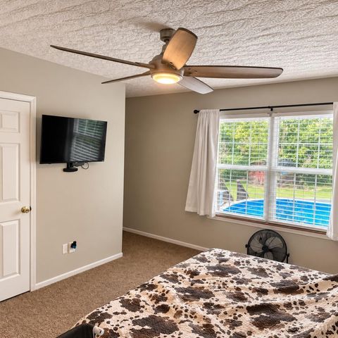 704 W Aberdeen Drive, Trenton, OH 45067