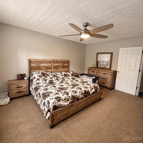 704 W Aberdeen Drive, Trenton, OH 45067