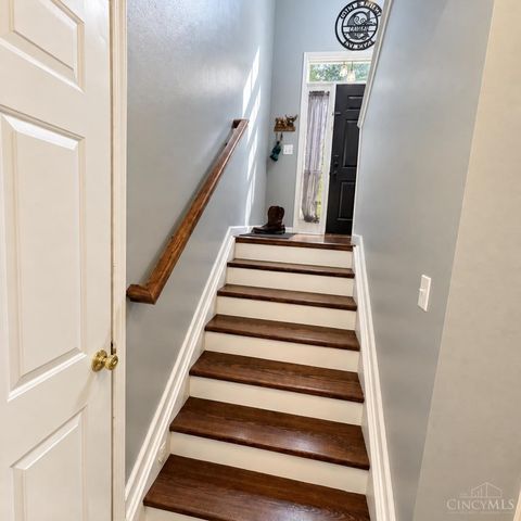 704 W Aberdeen Drive, Trenton, OH 45067
