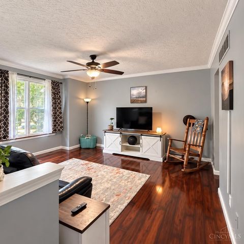 704 W Aberdeen Drive, Trenton, OH 45067