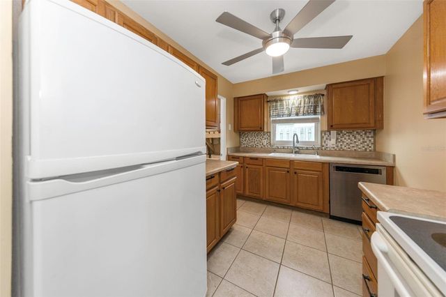5711 92ND AVENUE N, Pinellas Park, FL 33782