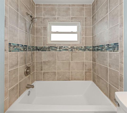 5711 92ND AVENUE N, Pinellas Park, FL 33782