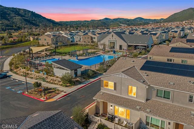 303 Sweet Place, Fallbrook, CA 92028