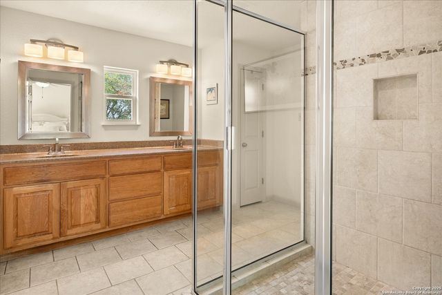 127 Camp Alzafar, Boerne, TX 78006