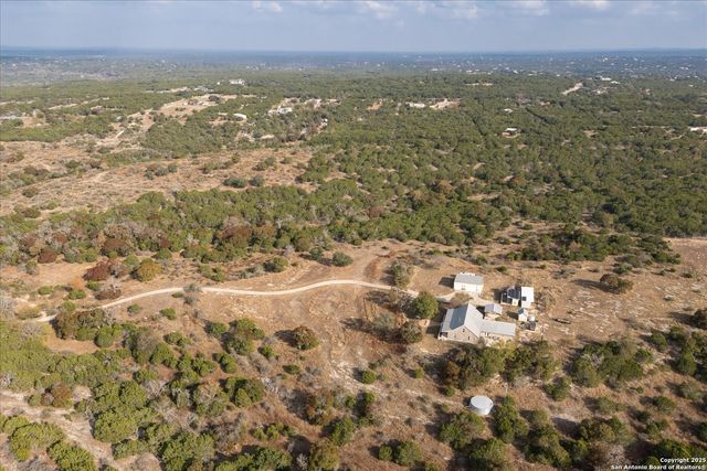 127 Camp Alzafar, Boerne, TX 78006