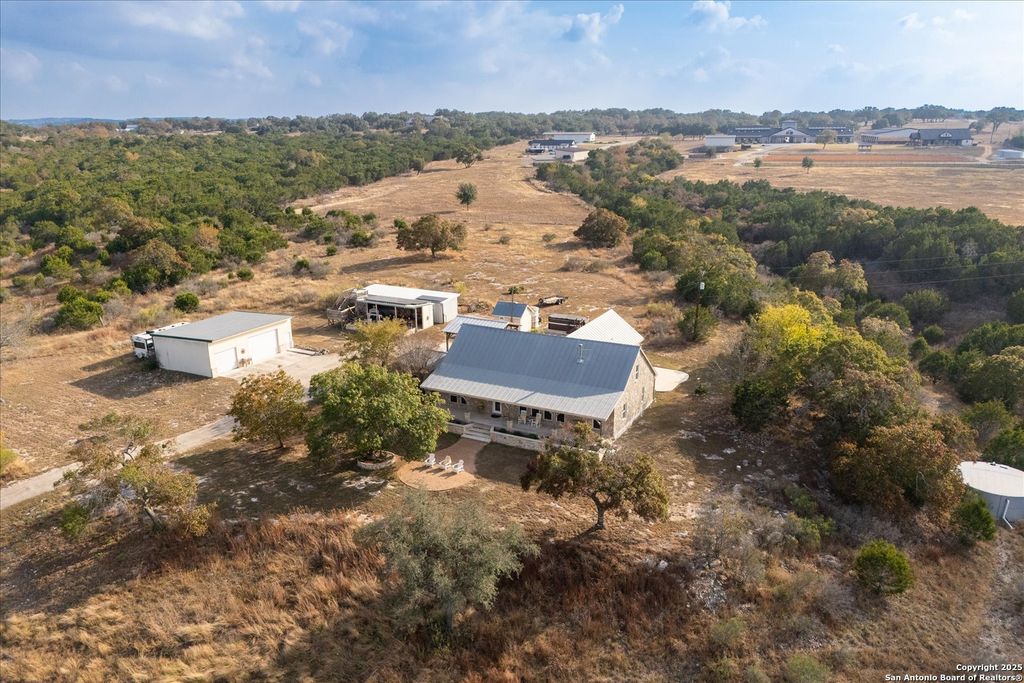127 Camp Alzafar, Boerne, TX 78006